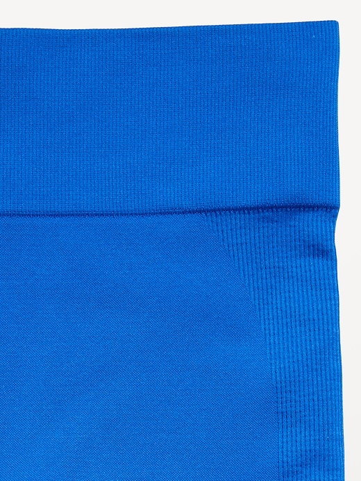 Image number 5 showing, Fitted High-Waisted 7/8-Length Seamless Performance Leggings for Girls