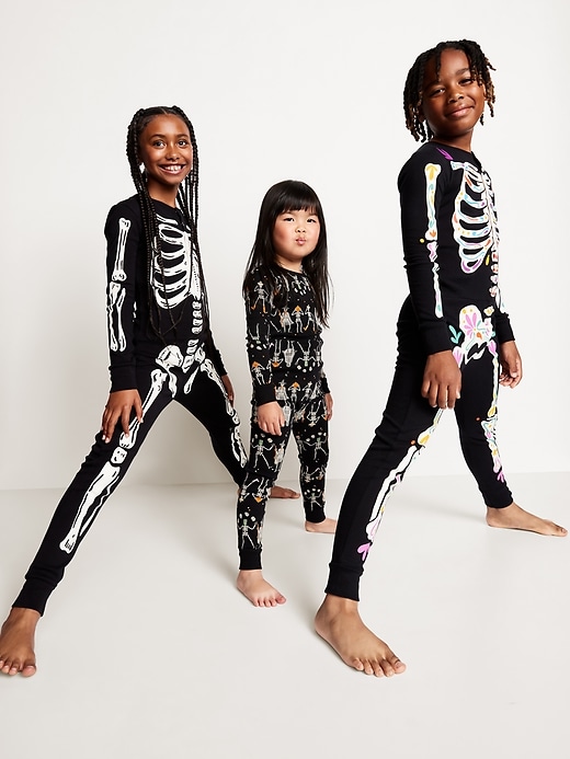 Image number 4 showing, Gender-Neutral Snug-Fit Graphic Pajama Set for Kids