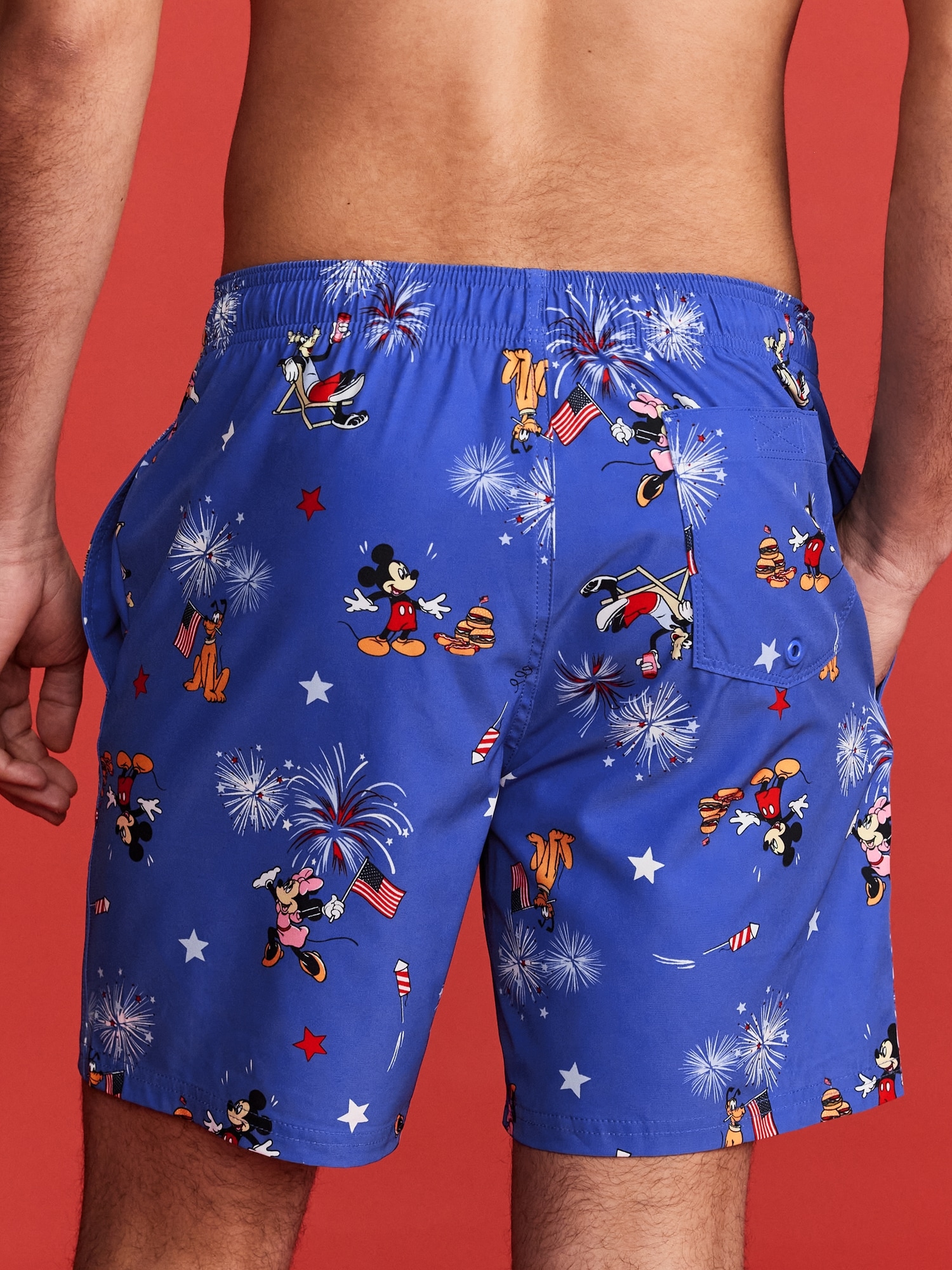 Old Navy x Disney© Swim Trunks -- 7-inch inseam