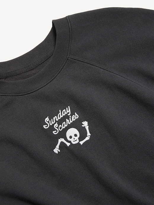 Image number 5 showing, SoComfy Oversized Graphic Raglan Sweatshirt