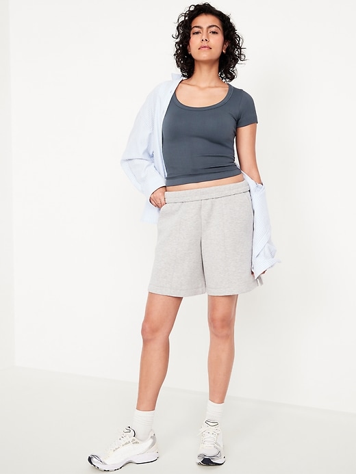 Image number 3 showing, Exhale Seamless Cropped Rib T-Shirt
