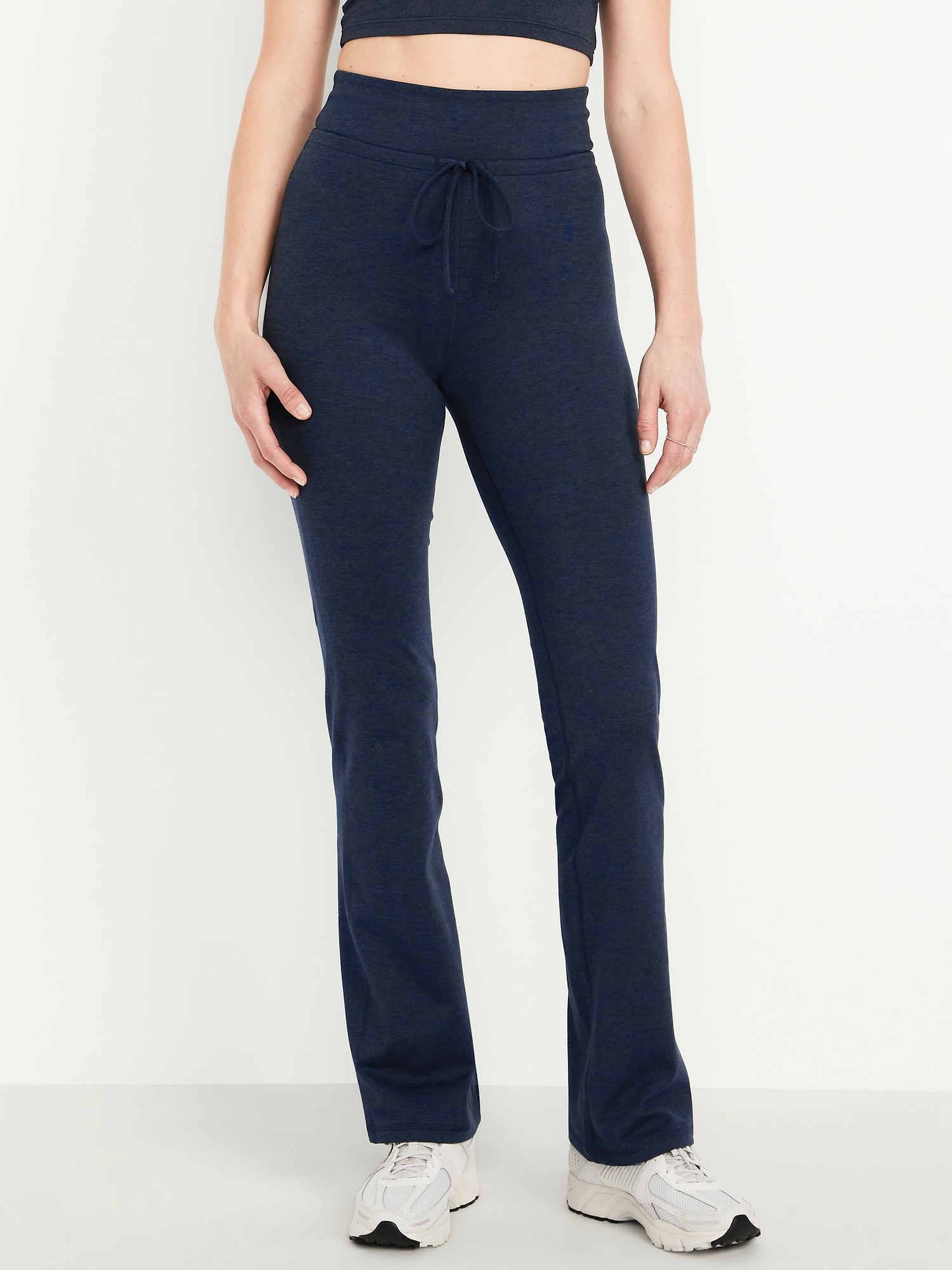 Extra High-Waisted CloudComfy Flare Leggings - image 4