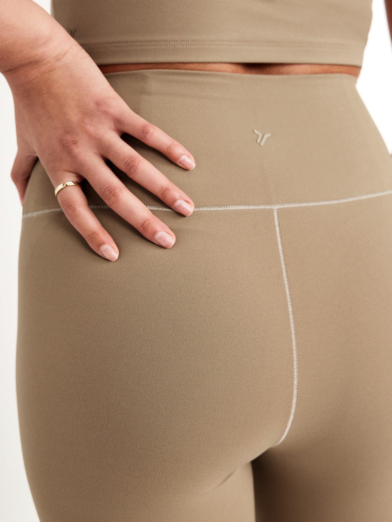 High-Waisted StudioSmooth Straight Legging