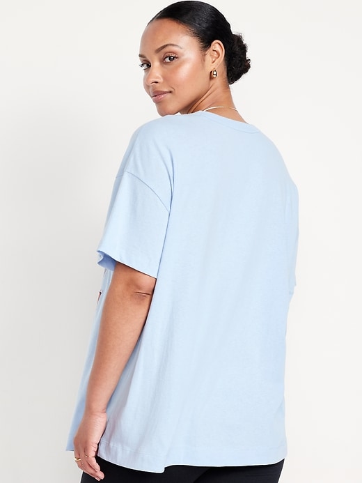 Image number 5 showing, Johnny Cash™ Oversized Tunic T-Shirt