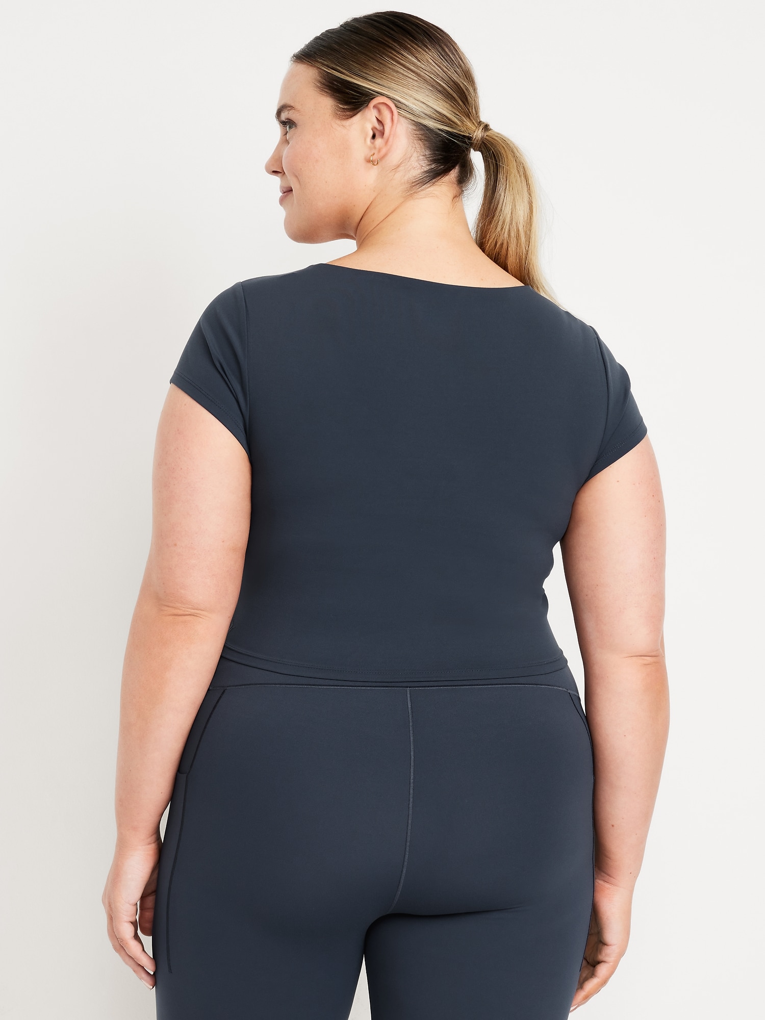 Light Support StudioSmooth Crop Top