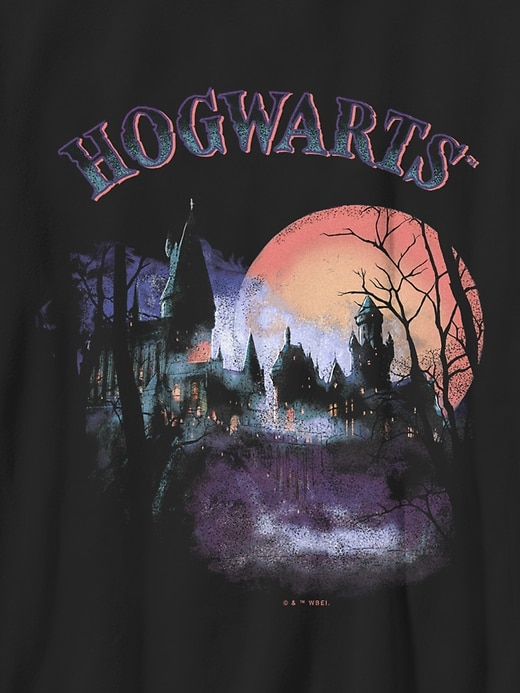 Image number 2 showing, Harry Potter Halloween Hogwarts Spooky Scene Gender-Neutral Graphic T-Shirt for Kids