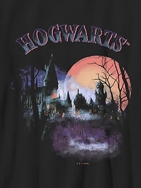 Image number 2 showing, Harry Potter Halloween Hogwarts Spooky Scene Gender-Neutral Graphic T-Shirt for Kids