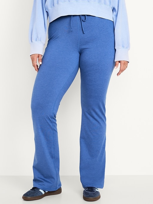 Image number 6 showing, Extra High-Waisted CloudComfy Flare Leggings