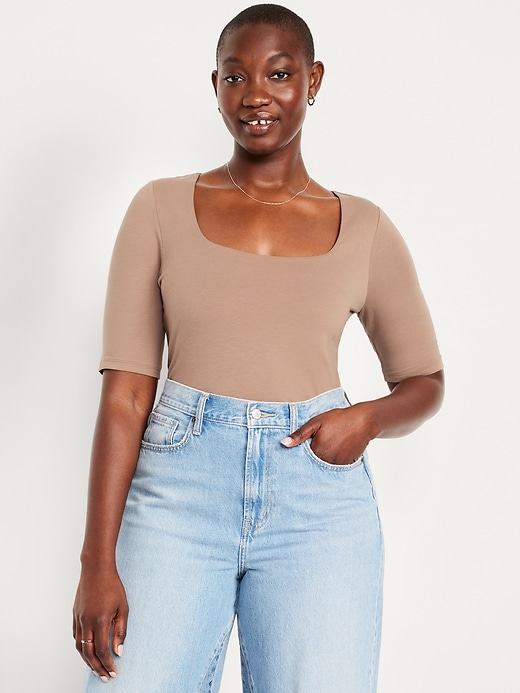 Image number 3 showing, Fitted Double-Layer Elbow-Sleeve Scoop-Neck Top