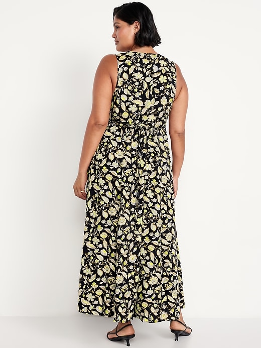 Image number 7 showing, Fit & Flare Floral Maxi Dress
