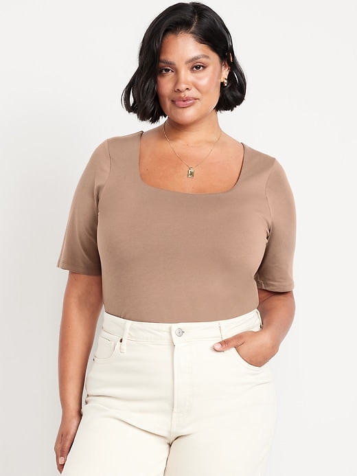 Image number 5 showing, Fitted Double-Layer Elbow-Sleeve Scoop-Neck Top