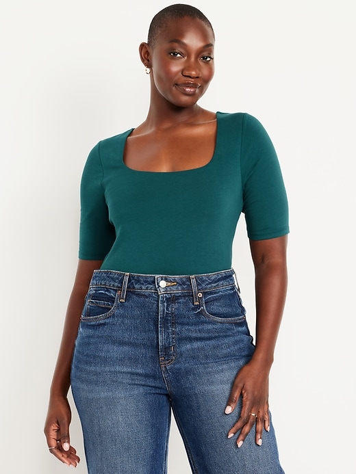 Image number 4 showing, Fitted Double-Layer Elbow-Sleeve Scoop-Neck Top