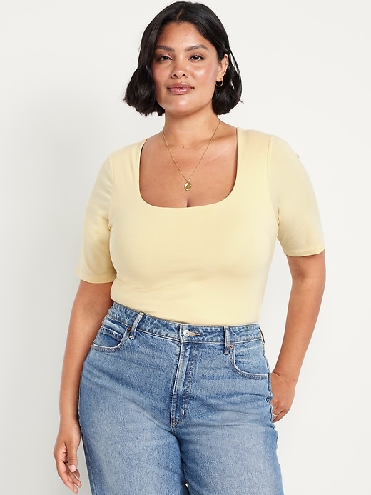 Image number 6 showing, Fitted Double-Layer Elbow-Sleeve Scoop-Neck Top