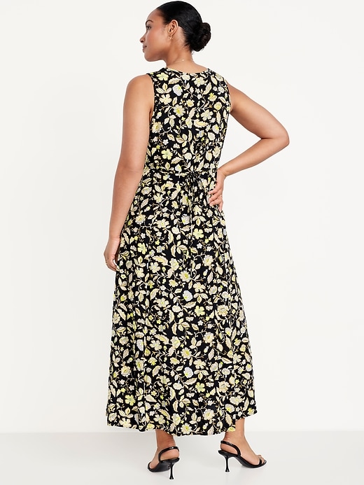 Image number 5 showing, Fit & Flare Floral Maxi Dress