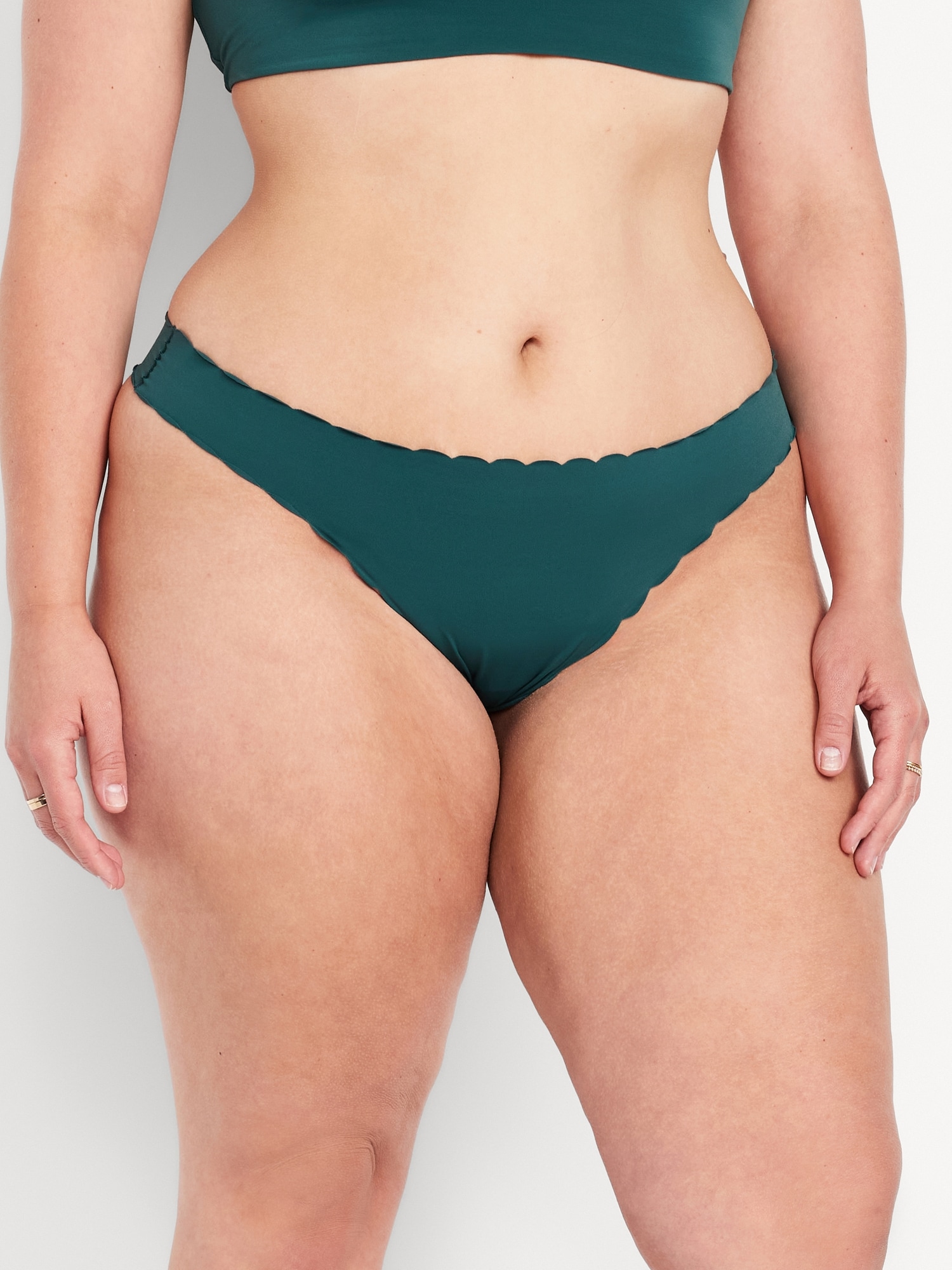 Low-Rise No-Show Scalloped Thong Underwear