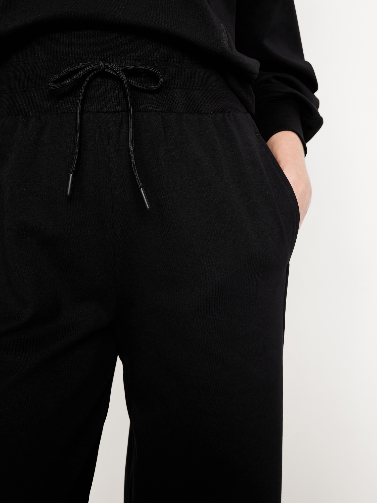 Extra High-Waisted Dynamic Fleece Wide-Leg Sweatpants