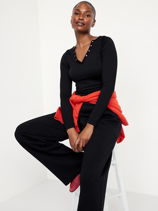Image number 3 showing, Exhale Seamless Cropped Henley Top