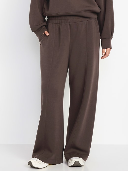 Image number 5 showing, High-Waisted Bounce Fleece Wide-Leg Sweatpants