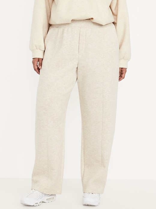 Image number 7 showing, High-Waisted Bounce Fleece Trouser Sweatpants