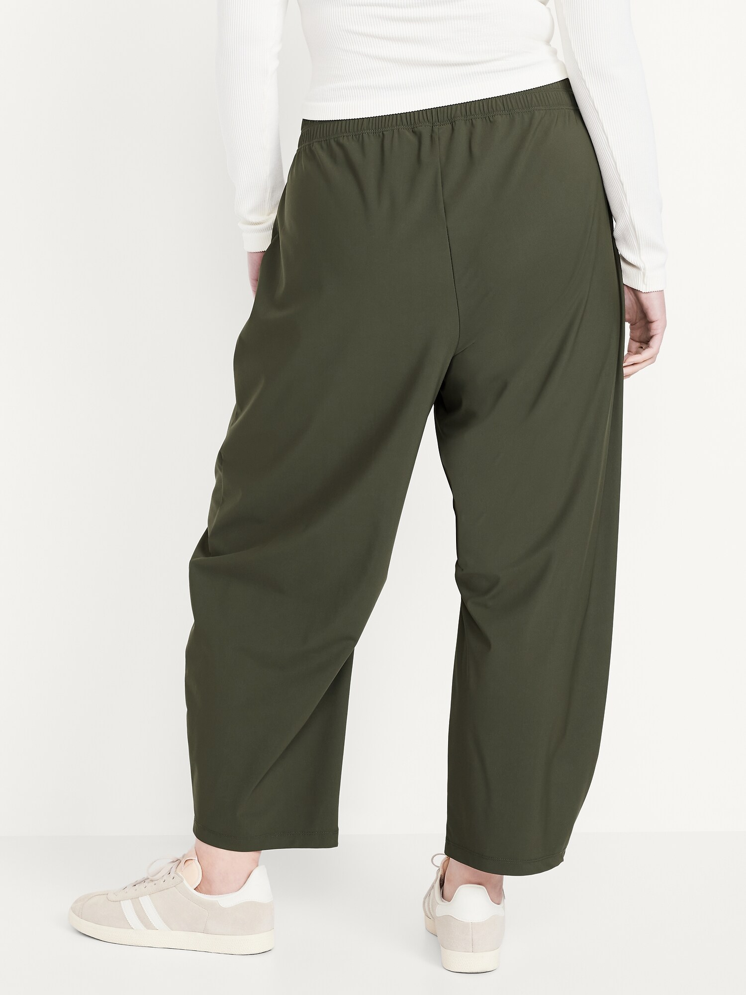 Женские брюки Old Navy High-Waisted SleekTech Barrel Ankle, цвет: Тёмно-зелёный — фото 5