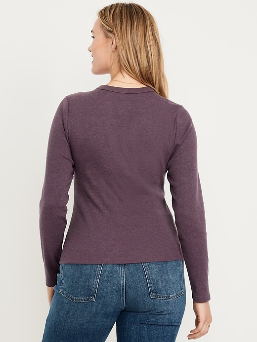 Image number 5 showing, Snug Long-Sleeve Crew-Neck T-Shirt