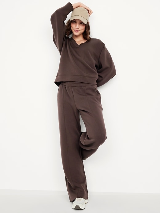 Image number 3 showing, Bounce Fleece V-Neck Cocoon Sweatshirt