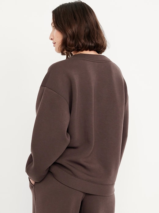 Image number 2 showing, Bounce Fleece V-Neck Cocoon Sweatshirt