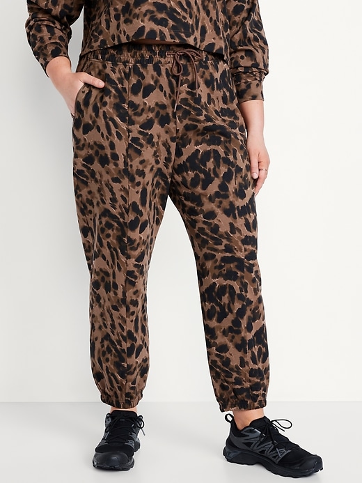 Image number 7 showing, High-Waisted Dynamic Fleece Sweatpants