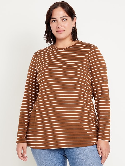 Image number 5 showing, Luxe Long-Sleeve Crew-Neck Tunic