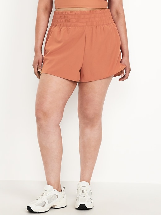 Image number 7 showing, Extra High-Waisted Crinkle Run Shorts -- 3-inch inseam