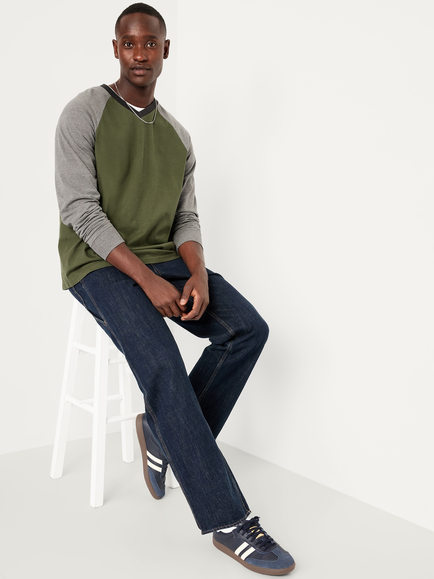 Heavyweight V-Neck Raglan T-Shirt