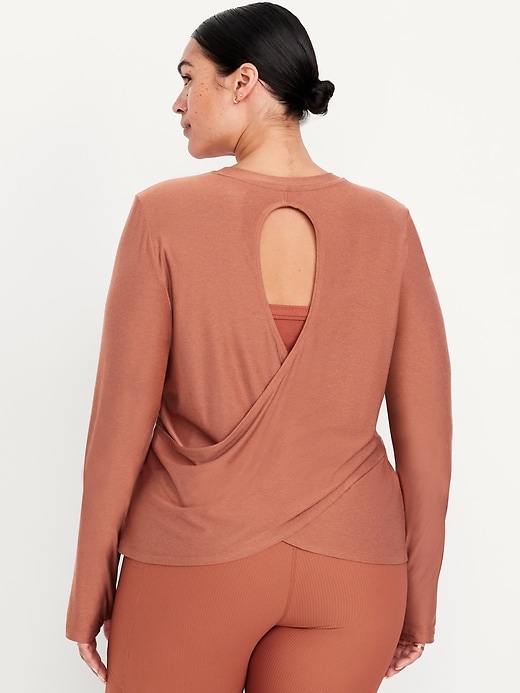 Image number 8 showing, CloudMotion Wrap-Back Top