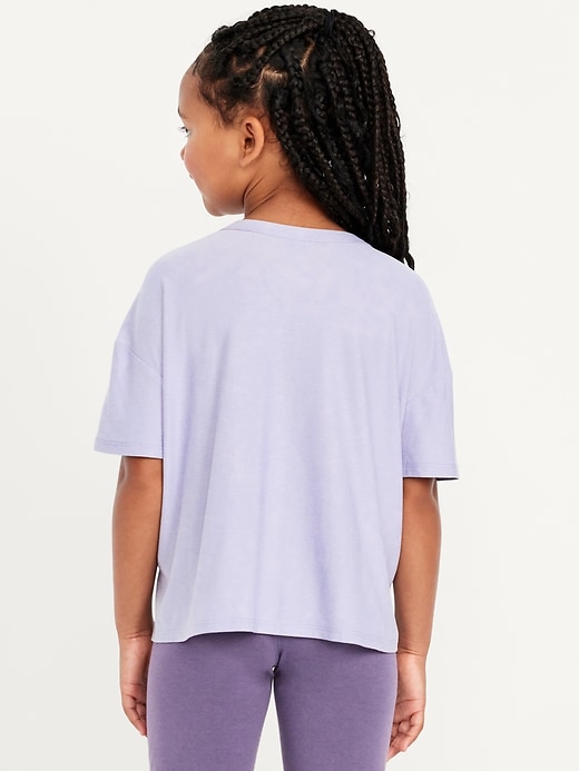 Image number 2 showing, CloudMotion Cropped Graphic Performance T-Shirt for Girls