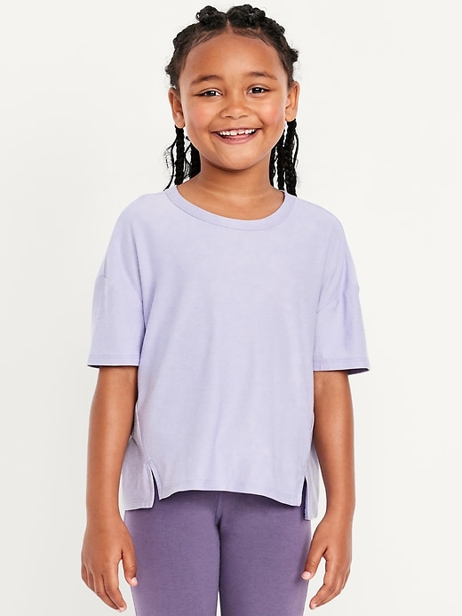 Image number 1 showing, CloudMotion Cropped Graphic Performance T-Shirt for Girls