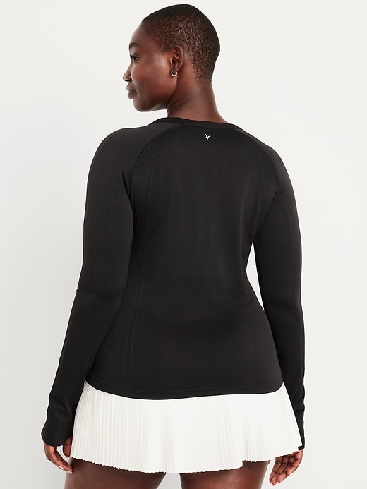 Image number 4 showing, Fluid Seamless Fitted Top