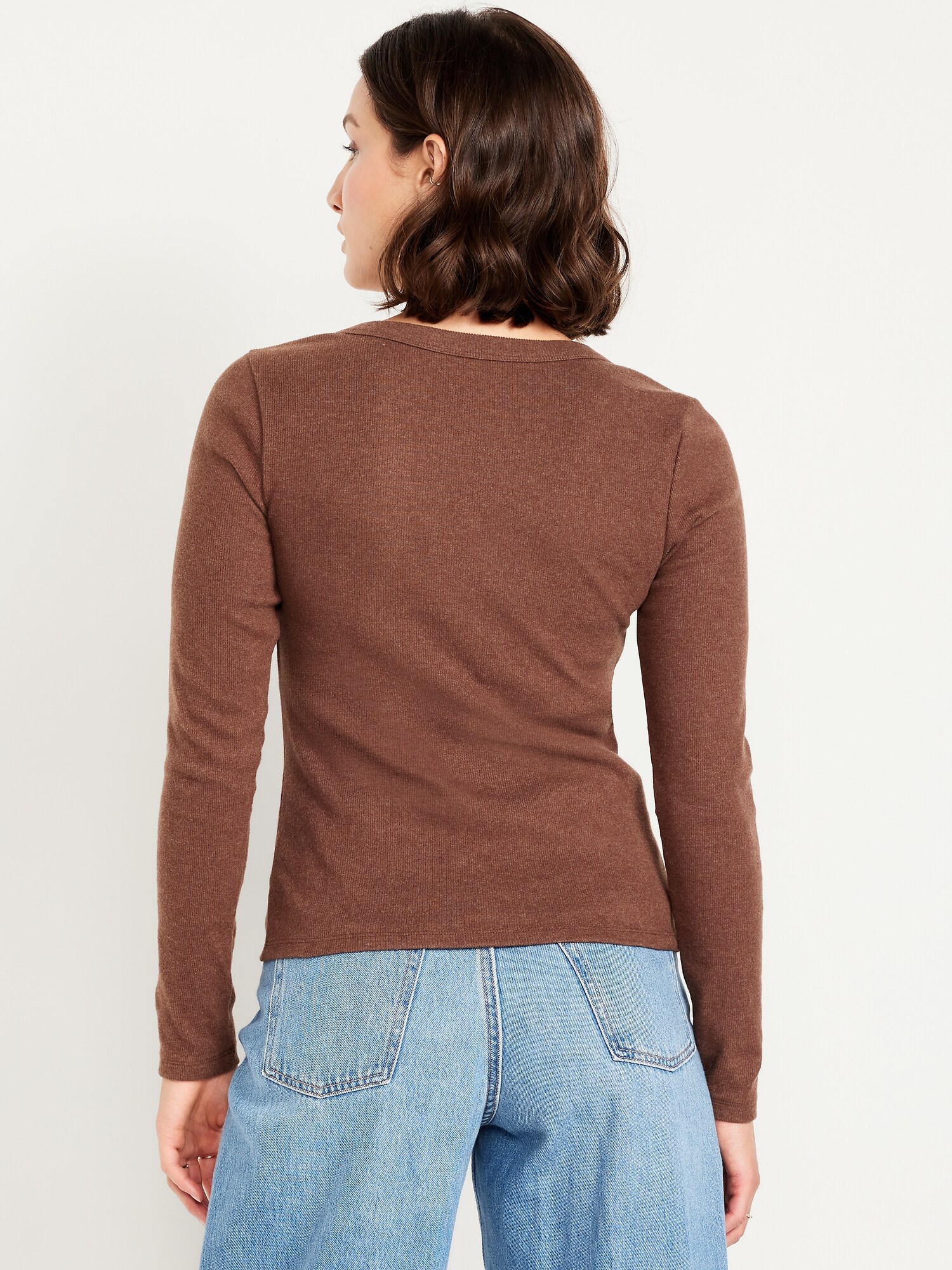 Женская футболка Old Navy Cozy Snug Long-Sleeve V-Neck, цвет: Коричневый — фото 2