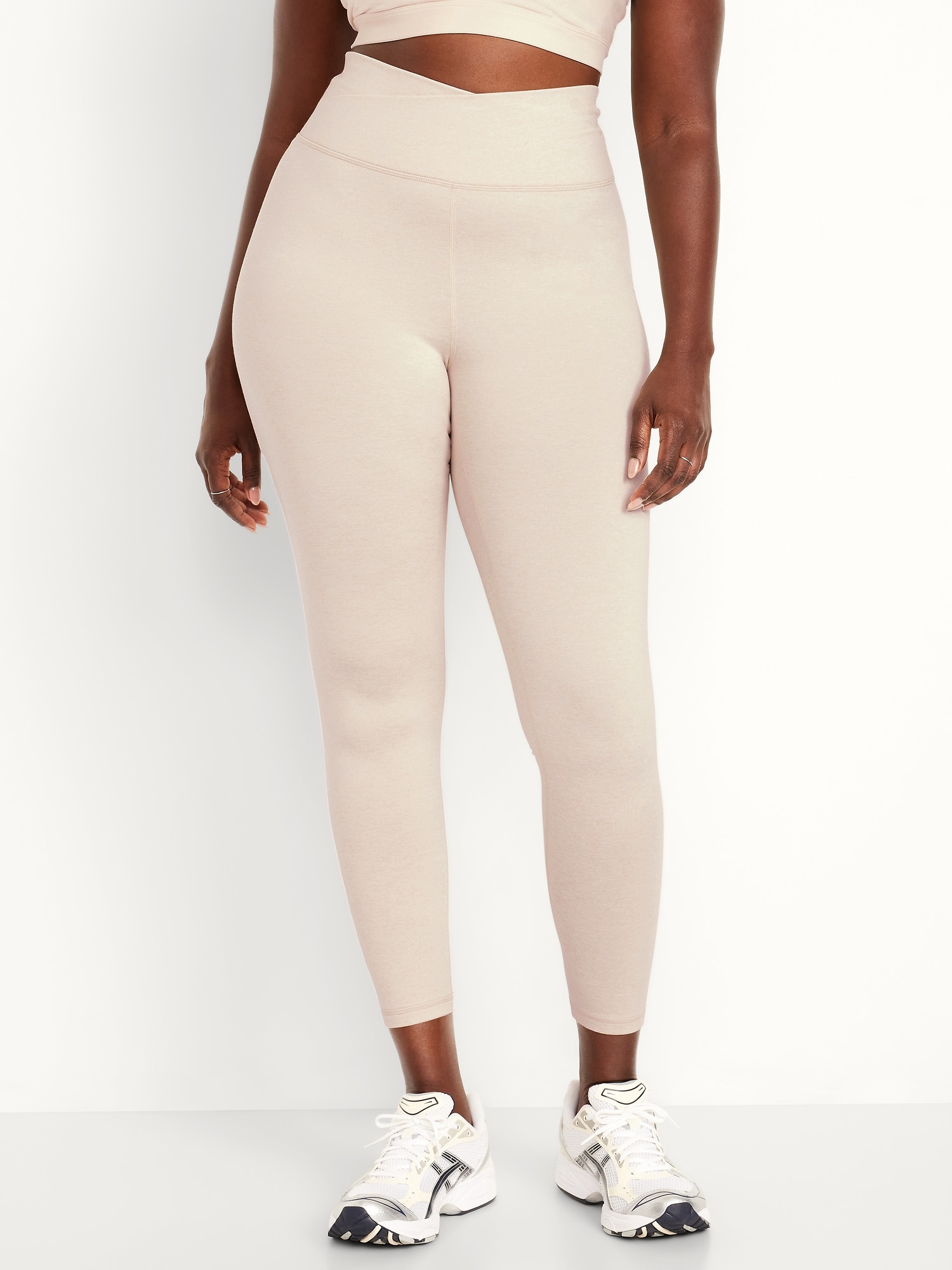 Extra High-Waisted CloudComfy 7/8 Leggings | Old Navy