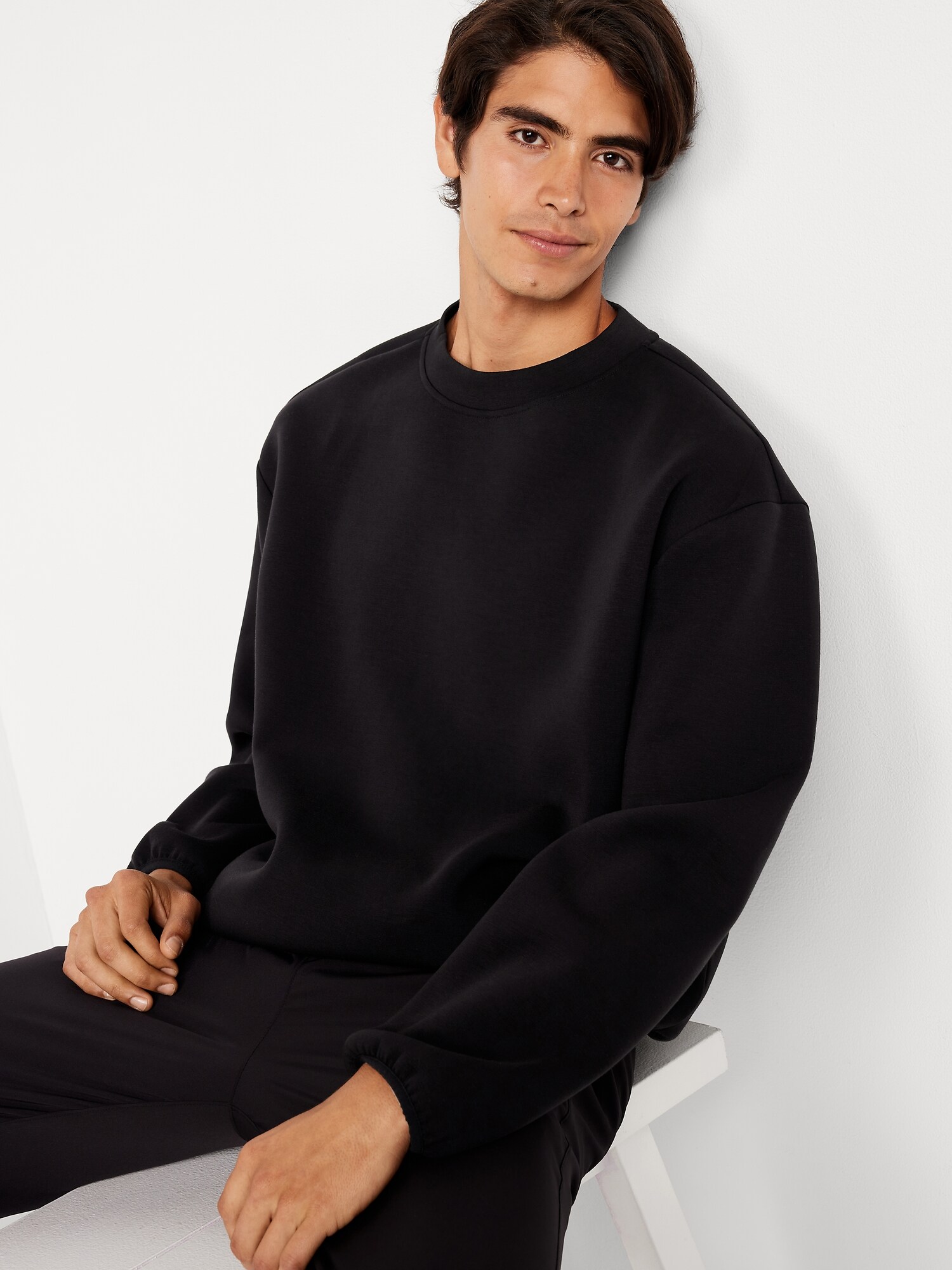 Мужской свитшот Old Navy Bounce Fleece Oversized Sweatshirt, цвет: Чёрный — фото 3
