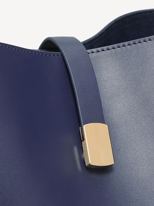 Image number 5 showing, Large Preppy Bucket Bag