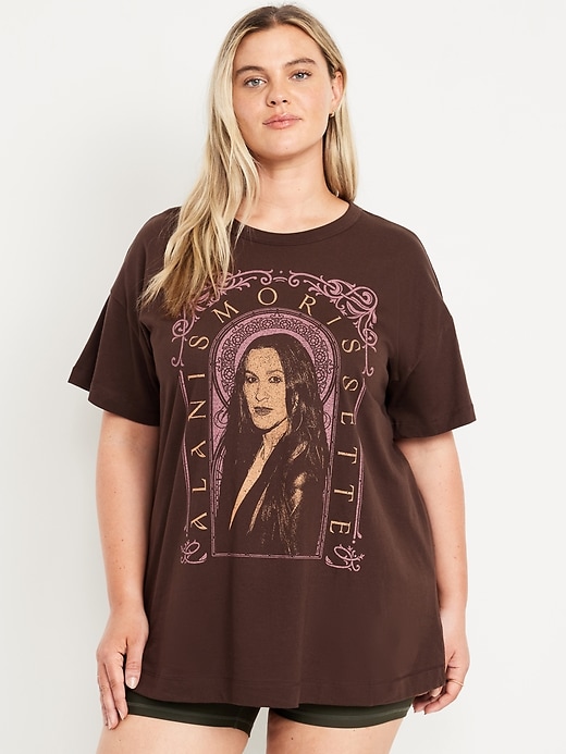 Image number 8 showing, Oversized Alanis Morissette™ T-Shirt