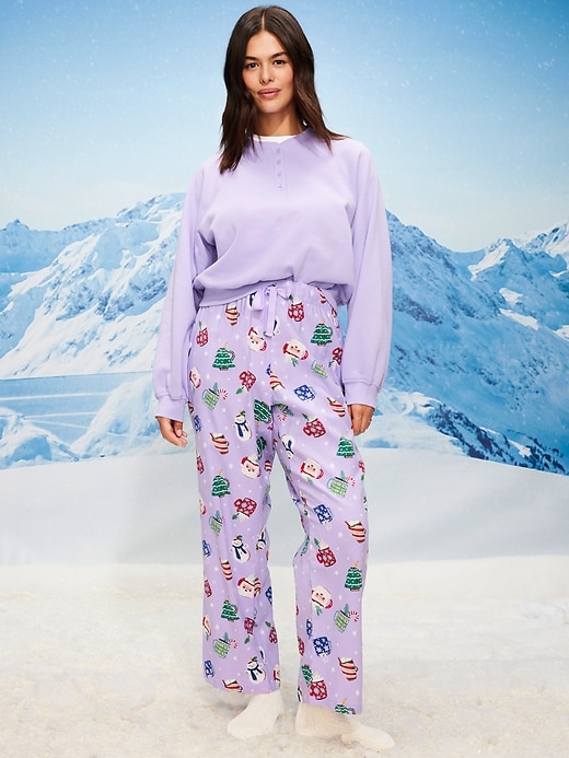 Image number 5 showing, Mid-Rise Printed Flannel Pajama Pants for Women