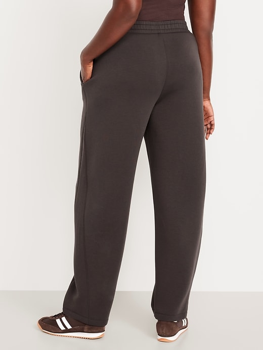 Image number 5 showing, High-Waisted Bounce Fleece Barrel Sweatpants