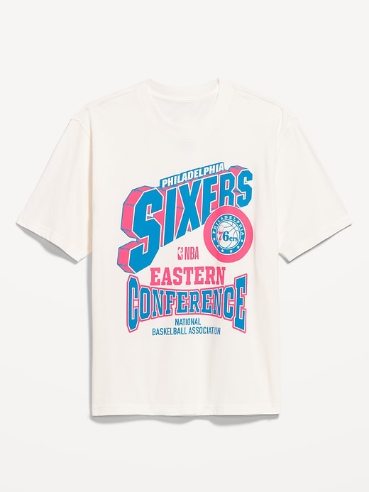 Image number 1 showing, NBA© Philadelphia Sixers© T-Shirt