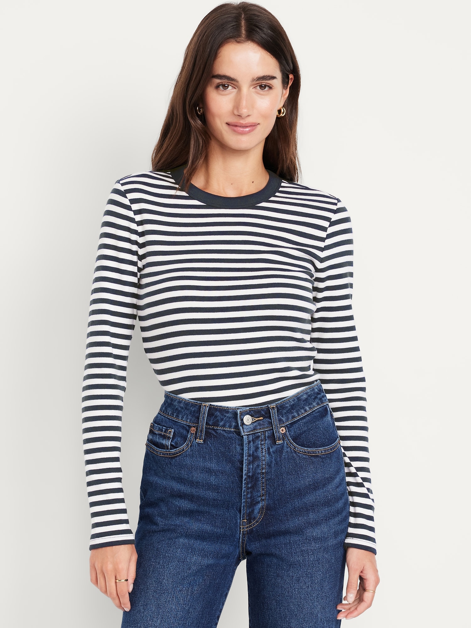 Snug Long-Sleeve Crew-Neck T-Shirt