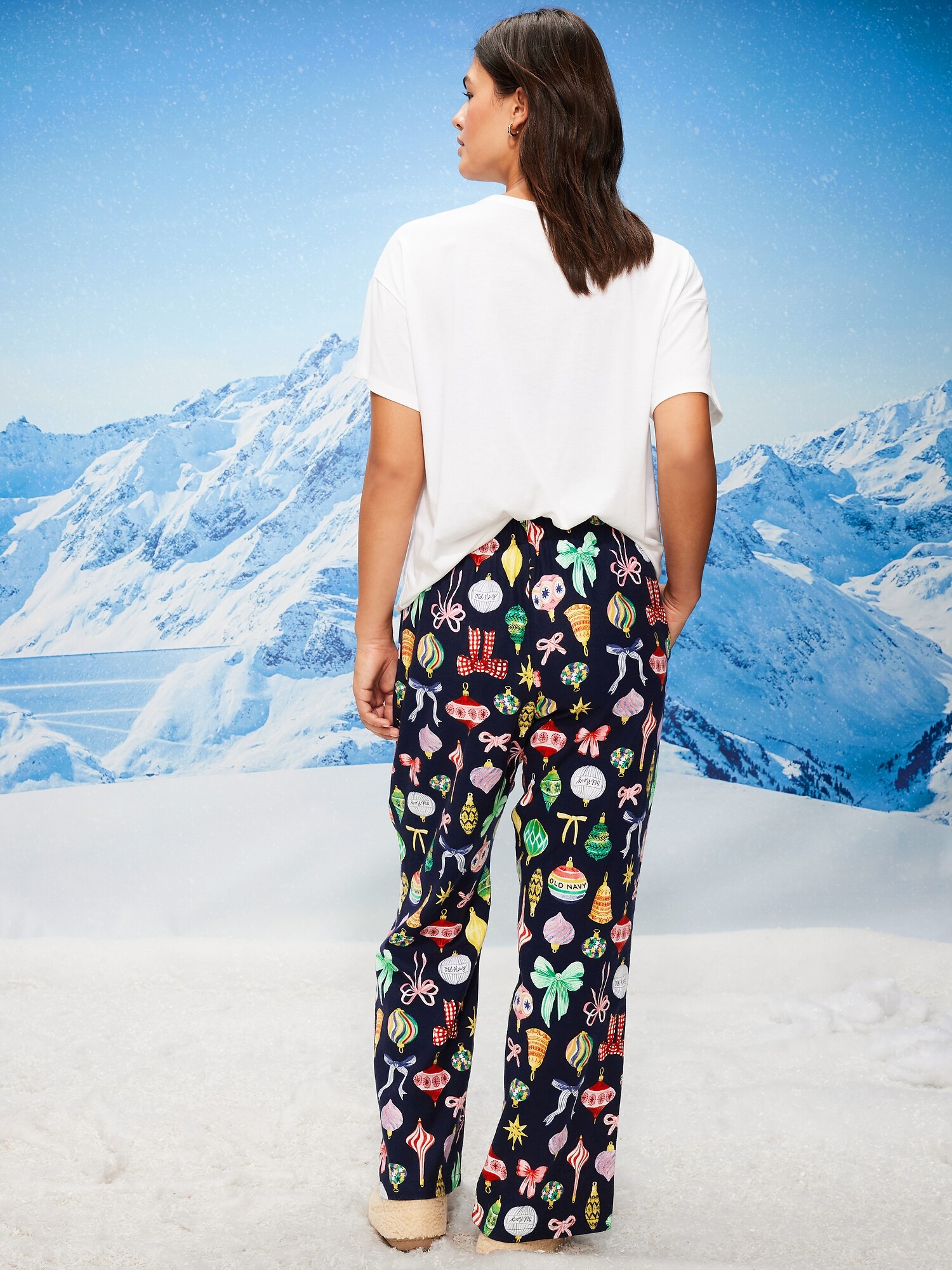 Mid-Rise Printed Flannel Pajama Pants for Women