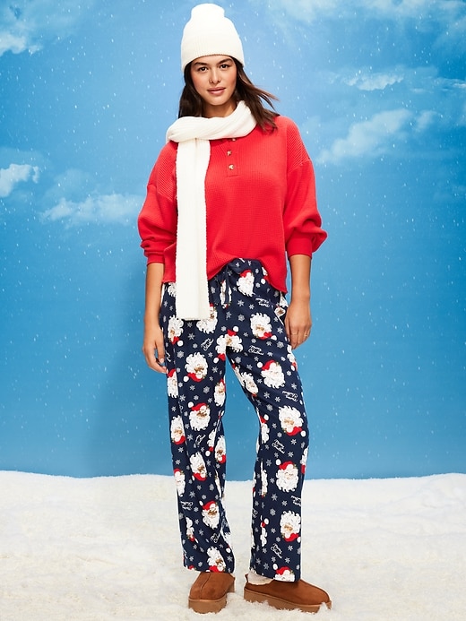 Image number 5 showing, Mid-Rise Printed Flannel Pajama Pants for Women