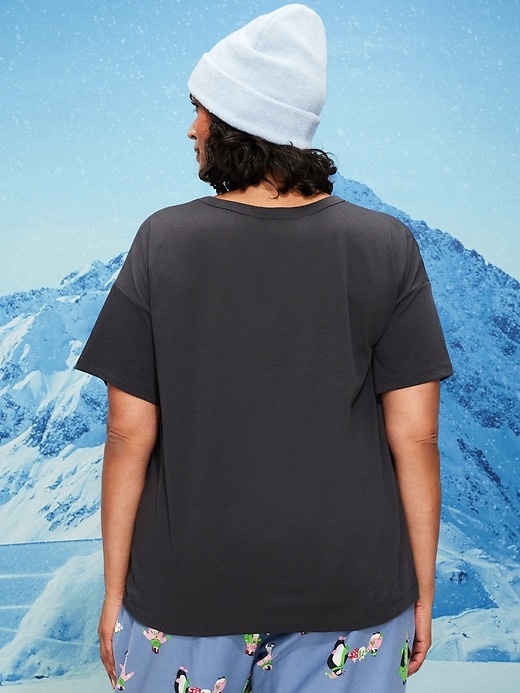 Image number 5 showing, Holiday-Graphic Crew-Neck T-Shirt for Women