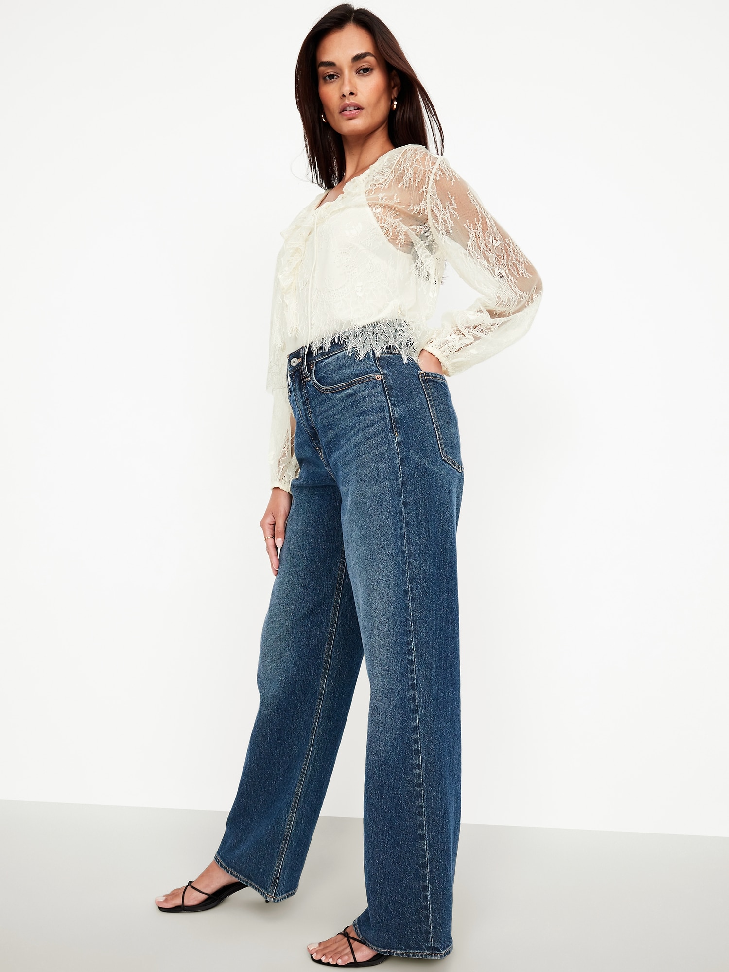 Long-Sleeve Lace V-Neck Lined Top