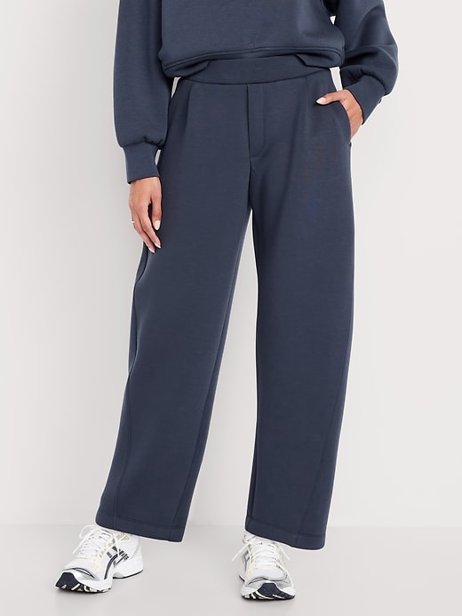 Image number 1 showing, High-Waisted Bounce Fleece Barrel Sweatpants
