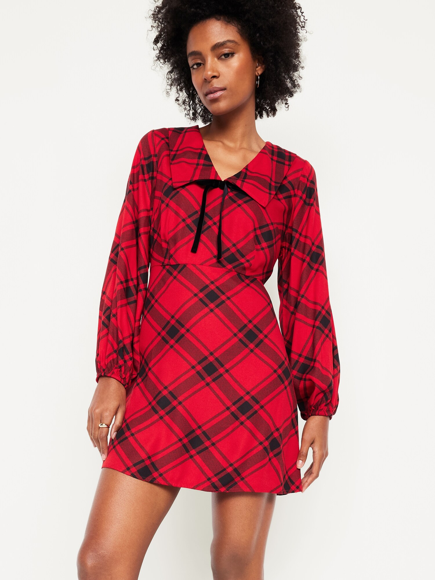 Женское платье Old Navy Fit & Flare Long-Sleeve Crepe Mini, цвет: Красный клетчатый — фото 3